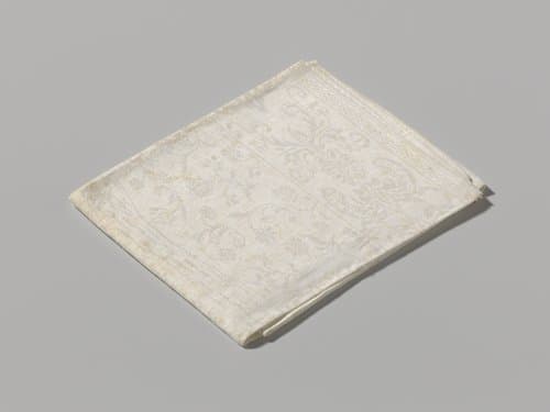 Servet met gezicht op Venetië en inweving: LOCUS ES MARCI VENETIIS 1722. by anonymous