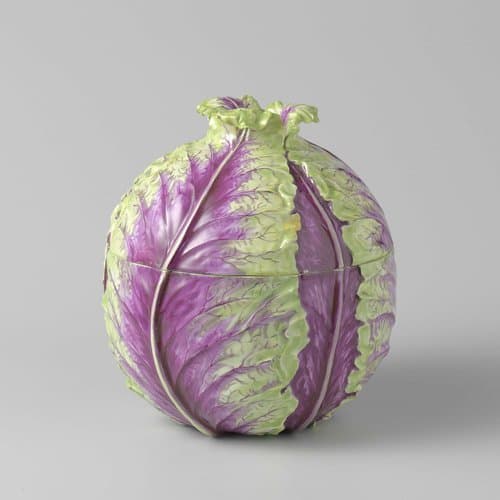 Terrine met deksel, in de vorm van een rode kool by Meissener Porzellan Manufaktur