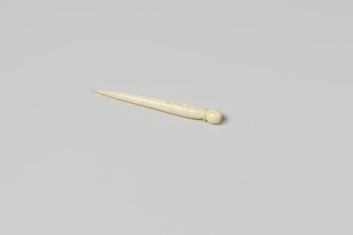 Priem van been met ronde knop en kraagprofiel by anonymous