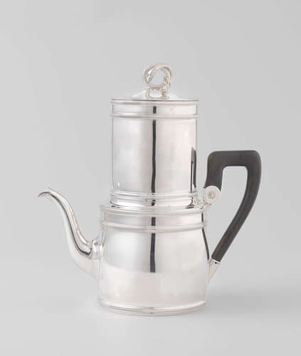 Koffiefilterkan, rond, met verticaal geribde randen by Theodorus Gerardus Bentvelt