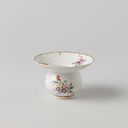 Spittoon with bouquets and flowers