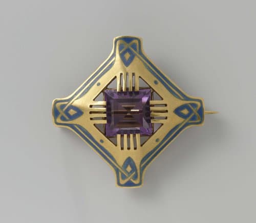 Broche
