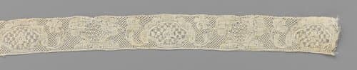 Strook kloskant met twee verschillende cartouches by anonymous