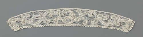 Kraag van gemengde kant met brede spiraalrank by anonymous