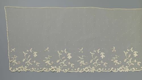 Voile van applicatiekant met grote s-vormige takken by anonymous