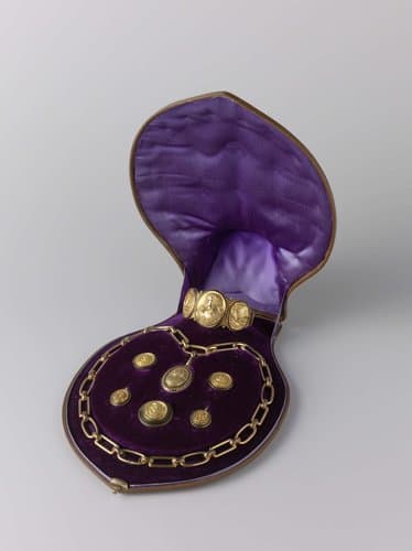 Parure (set of matching jewellery) by Johannes Mattheus van Kempen