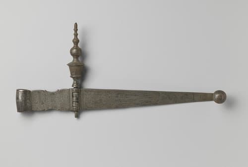 Haakijzer by Unknown Artist