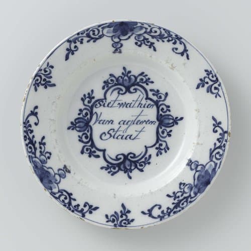 Bord van faience by anonymous