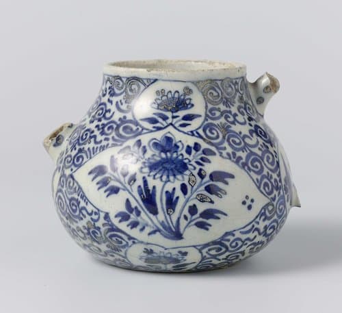 Theepot by anonymous