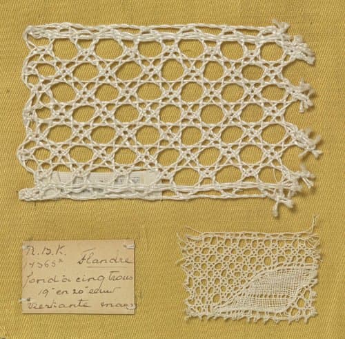 Staal kloskant met grove draad als voorbeeld van een hedendaagse vijfgaatjesgrond (traliegrond) by anonymous