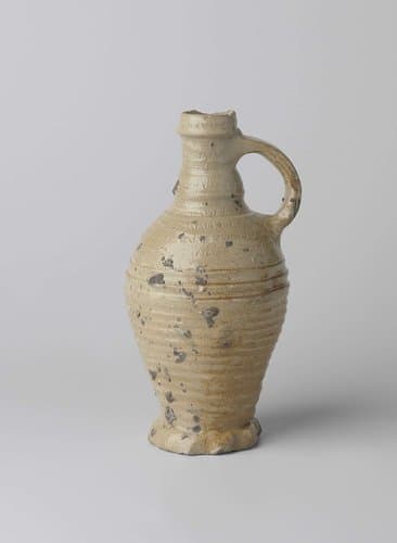 Kruik met draairingen by anonymous