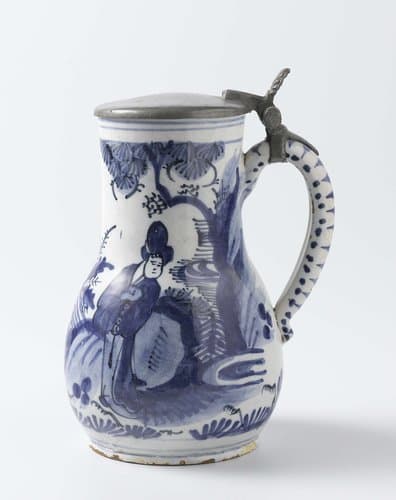 Kan van faience by anonymous