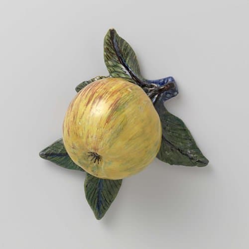 Decoratief object in de vorm van een appel by anonymous