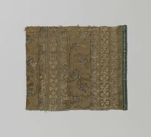Fragment gebrocheerde zijde by Unknown Artist