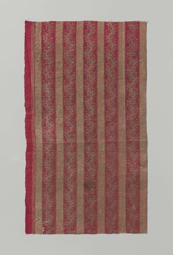 Fragment oosterse textiel by Unknown Artist