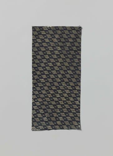Fragment oosterse textiel by Unknown Artist