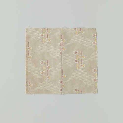 Fragment gebrocheerde zijde by Unknown Artist