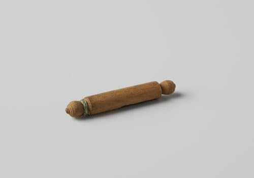 Deegroller of mangelrol met knop op handgreep by anonymous