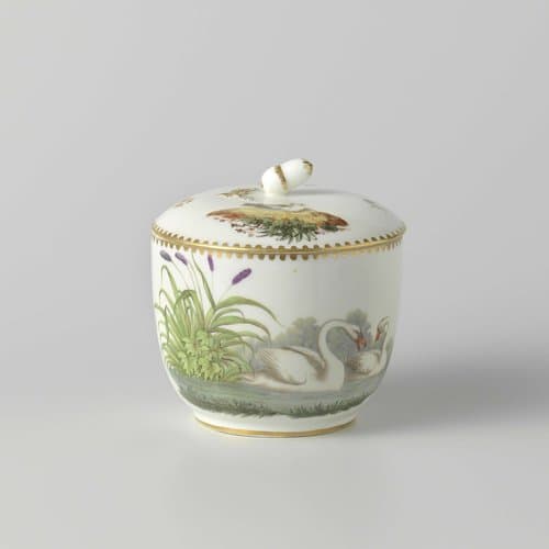 Part of a tea service by Manufacture Oud-Loosdrecht