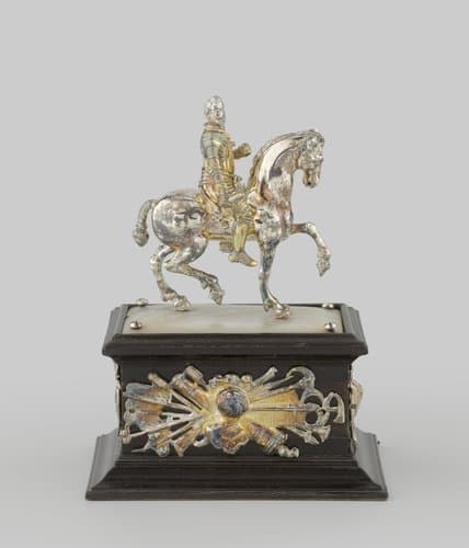 Ruiterstandbeeld van zilver by anonymous