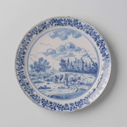 Bord van faience by anonymous