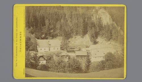 Gezicht op boerderijen nabij Semmering, Oostenrijk by M. Frankenstein & Co.