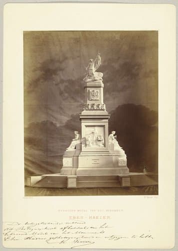 Bekroond model van het monument Eben-Haezer by Maurits Verveer