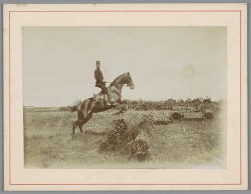 Cavalerist, een barrière nemend by Karel Alexander Enklaar