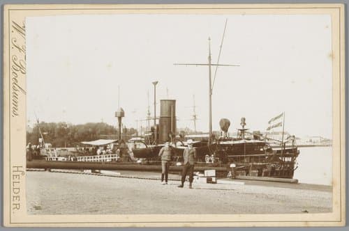 Pantserschip Hr. Ms. Guinea in de haven van Den Helder by Willem Frederik Boelsums