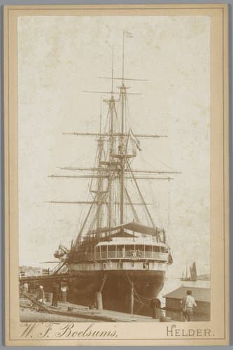 Kl. fregat. Wachtschip Helder by Willem Frederik Boelsums
