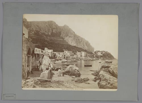 Haven aan de kust van Capri by Giacomo Brogi