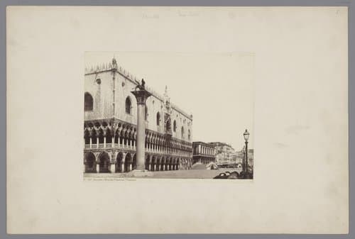 Gezicht op de Piazzetta en Riva dei Schiavoni te Venetië by Giorgio Sommer