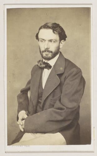 Portret van de schilder en beeldhouwer Jules Pecher, halffiguur