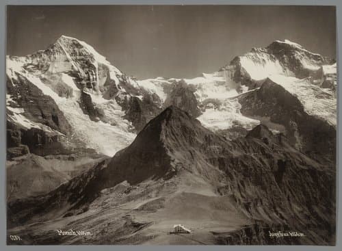 Gezicht op de Mönch en de Jungrau in de Berner Alpen