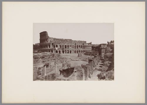 Gezicht op het Colosseum te Rome, Italië by Giacomo Brogi