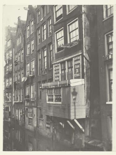 View of the Water, Oudezijds Achterburgwal and Het Kolkje in Amsterdam by George Hendrik Breitner