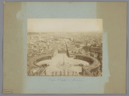 Gezicht op het Sint-Pietersplein vanaf de Sint-Pietersbasiliek te Vaticaanstad, Italië by anonymous