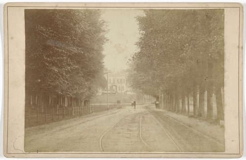 Zicht op Daalhuizen bij Velp by J.S.J. de Jongh