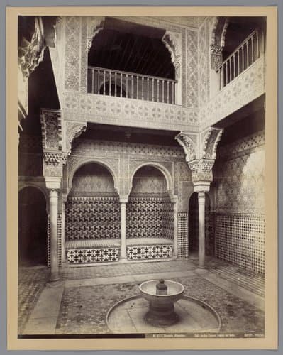 Interieur van een zaal van het Alhambra te Granada by Rafael Garzón