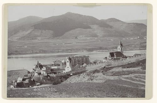 Gezicht op Dürnstein aan de Donau