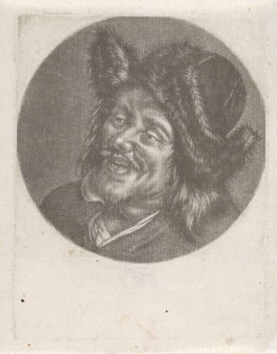 Kop van een lachende man met een bontmuts by anonymous