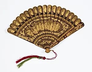 Brisé fan by Unknown