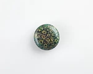 Button bead by Unknown