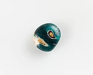 Button bead by Unknown