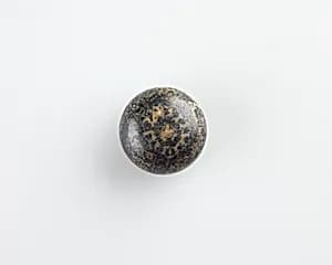 Button bead by Unknown