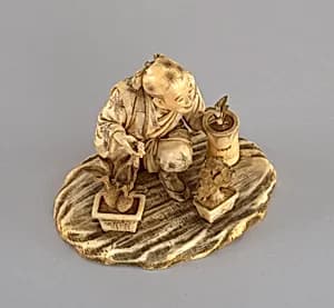 Figure by Unknown
