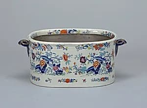 Foot tub by Unknown