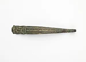 Garment hook (<em>daigou</em>) by Unknown