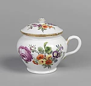 Jug and lid by Imperial Porcelain Manufactory, St. Petersburg, Russia