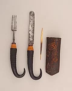 knife by Unknown